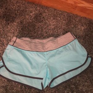 Lululemon speed up shorts size 10